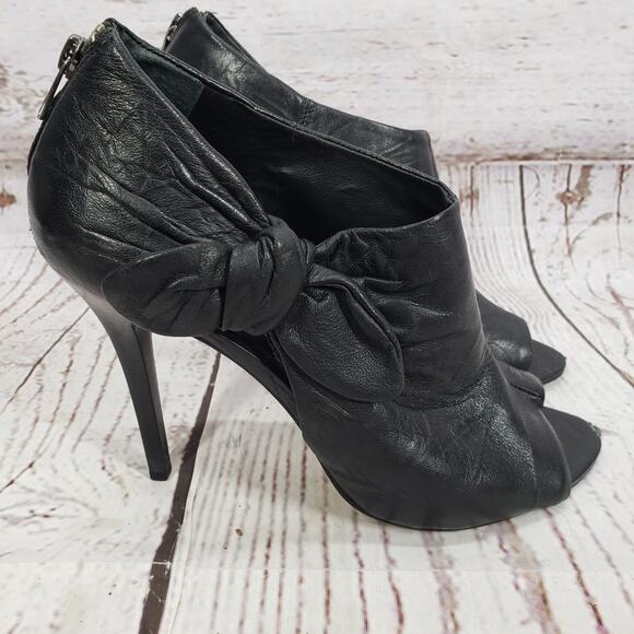 BCBGMAXAZRIA Women's Black Soft Leather Stiletto Bootie Size 9.5B - Picture 3 of 13